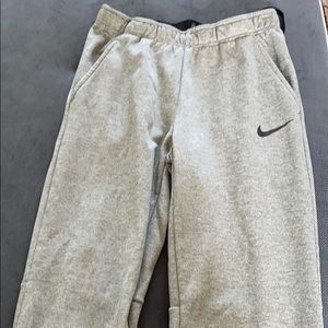 Nike DriFit Sweatpants Heather Gray Medium
